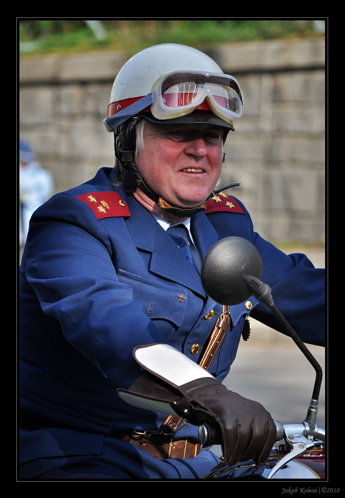 img00004.jpg